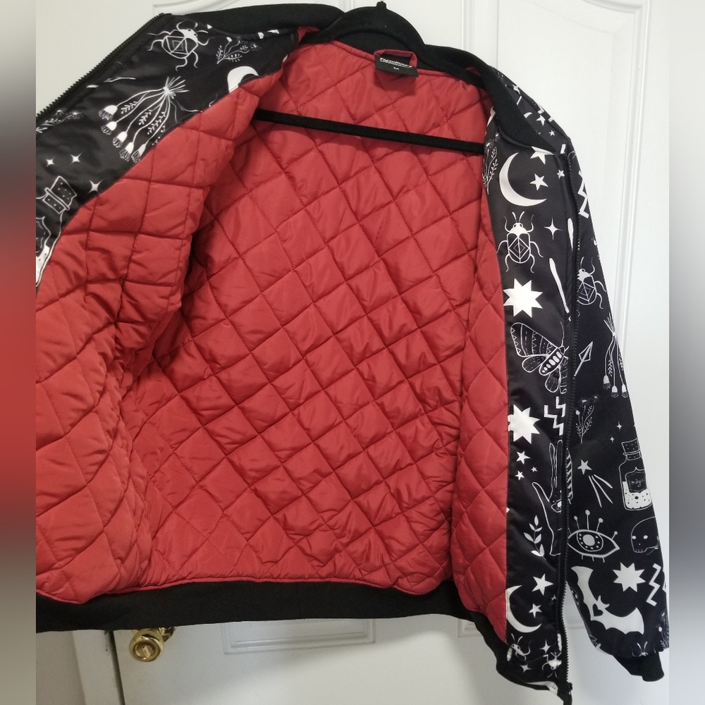FRESH HOODS Enchanted Items Bomber Jacket Adult M - Picture 6 of 9